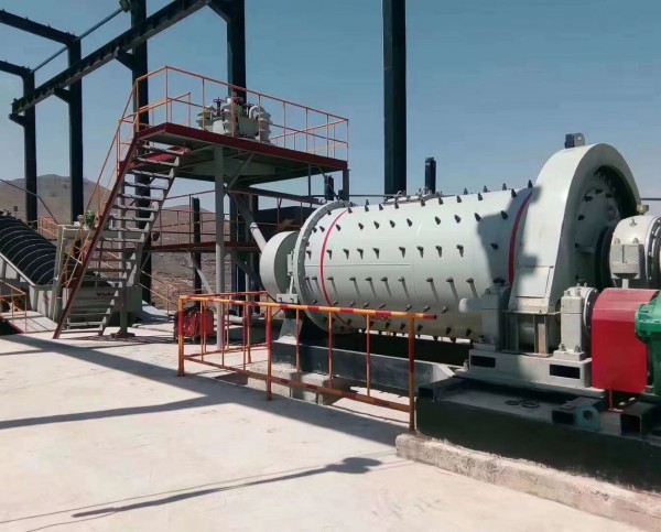 巖金礦重選設(shè)備,開采金礦選礦生產(chǎn)線